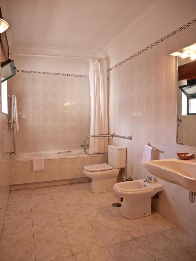 Hotel Trindade Coelho โมกาโดรู ภายนอก รูปภาพ