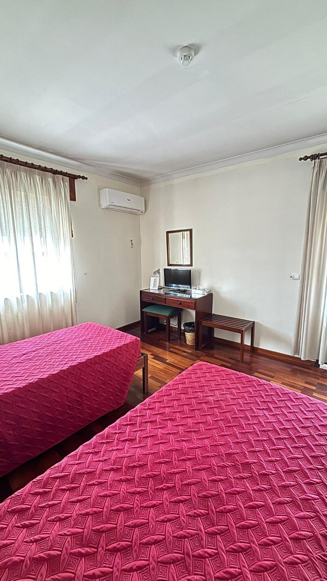 Hotel Trindade Coelho โมกาโดรู ภายนอก รูปภาพ