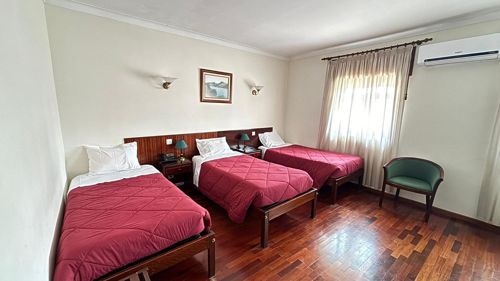 Hotel Trindade Coelho โมกาโดรู ภายนอก รูปภาพ