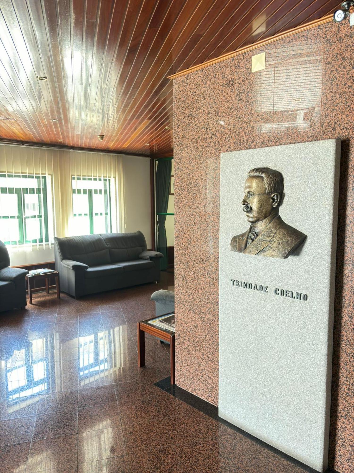 Hotel Trindade Coelho โมกาโดรู ภายนอก รูปภาพ