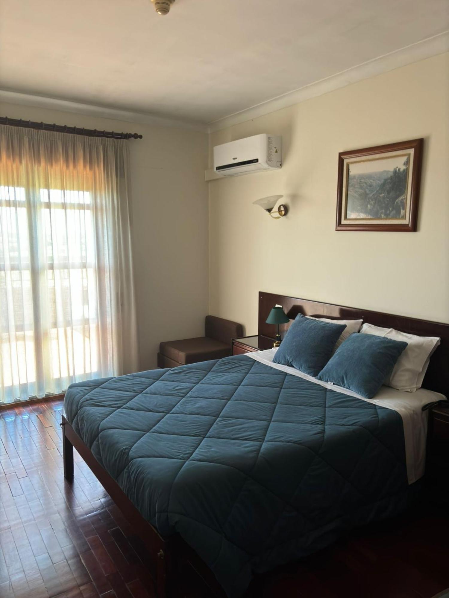 Hotel Trindade Coelho โมกาโดรู ภายนอก รูปภาพ